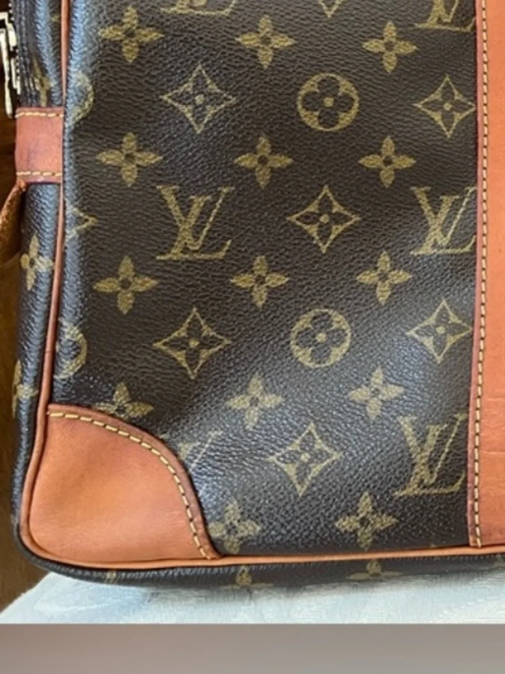 Louis Vuitton Vintage Porte’- Documents Voyage Monogram Needs Repairs